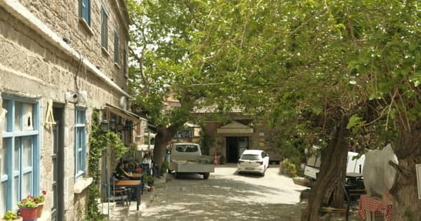 Assos'ta Nerede Kalınır? Bölge Bölge Konaklama Rehberi — Assos Gezi Rehberi Blog