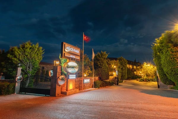 Assos Park Hotel — Konaklama · Behramkale (Assos) Assos Ayvacık