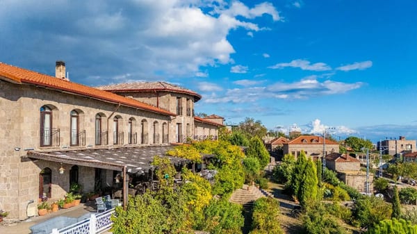 Sunaba Kasrı Otel — Konaklama · Büyükhusun Assos Ayvacık